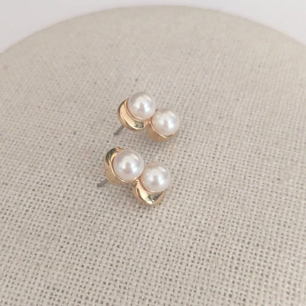 Trifari double faux pearl and gold earrings